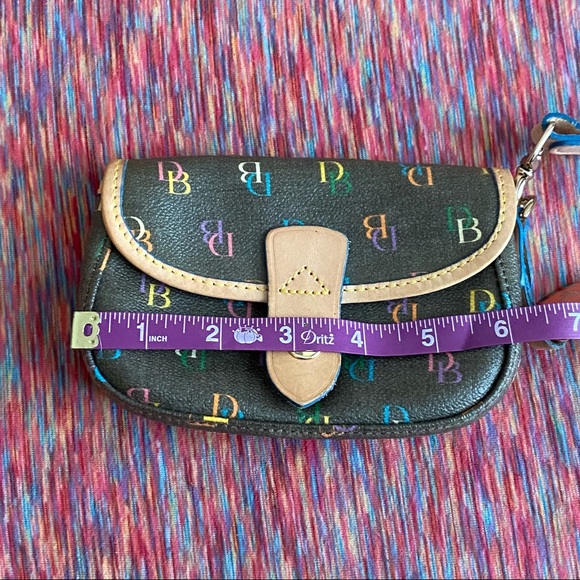 DOONEY & BOURKE | Leather wristlet - Picture 13 of 15